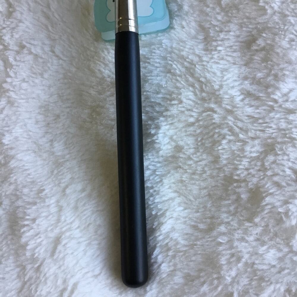 Japonesque Vintage Black Makeup Angled Brush #322 - Picture 8 of 16